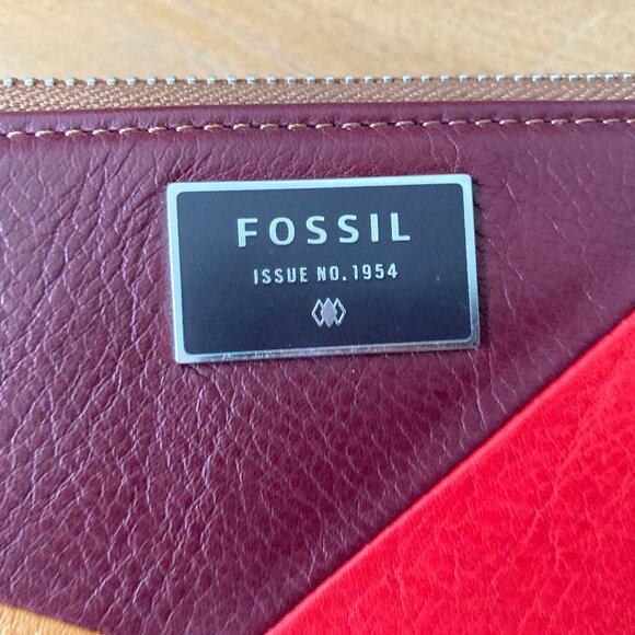 Fossil Red and Brown Wallet - Picture 2 of 8